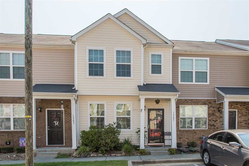 1507 Oxleymare Dr, Raleigh, NC 27610