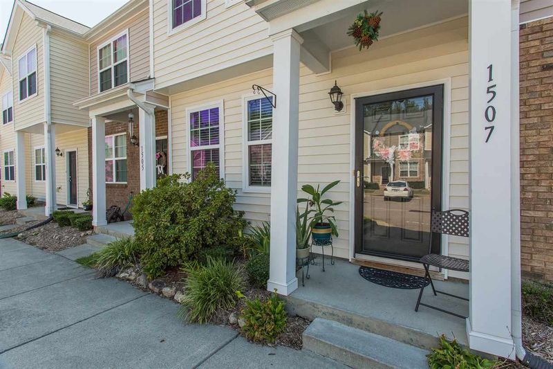 1507 Oxleymare Dr, Raleigh, NC 27610