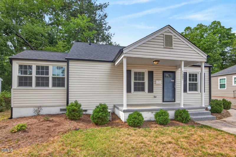 1507 Robinhood Rd, Durham, NC 27701