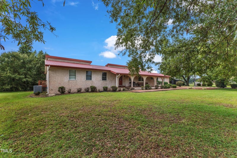 1507 Stricklands Crossroads Rd, Four Oaks, NC 27524