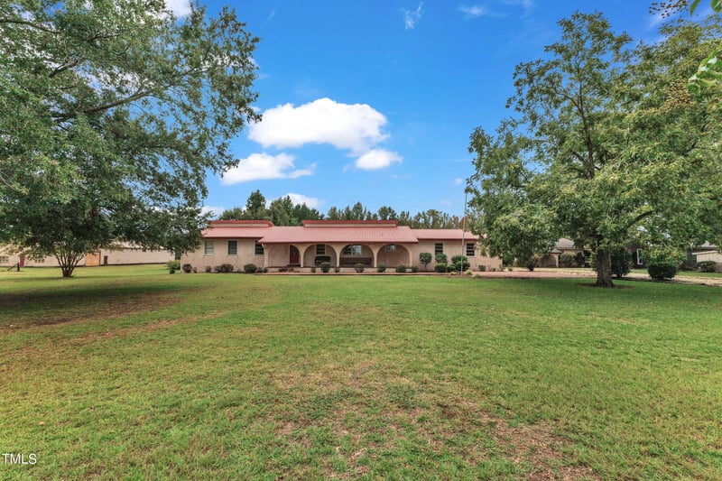 1507 Stricklands Crossroads Rd, Four Oaks, NC 27524