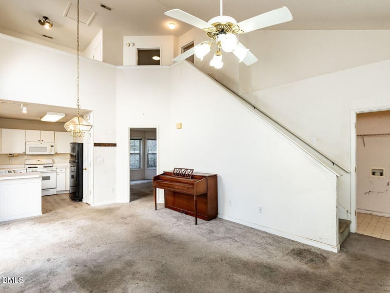 1508 Beacon Village Dr, Raleigh, NC 27604