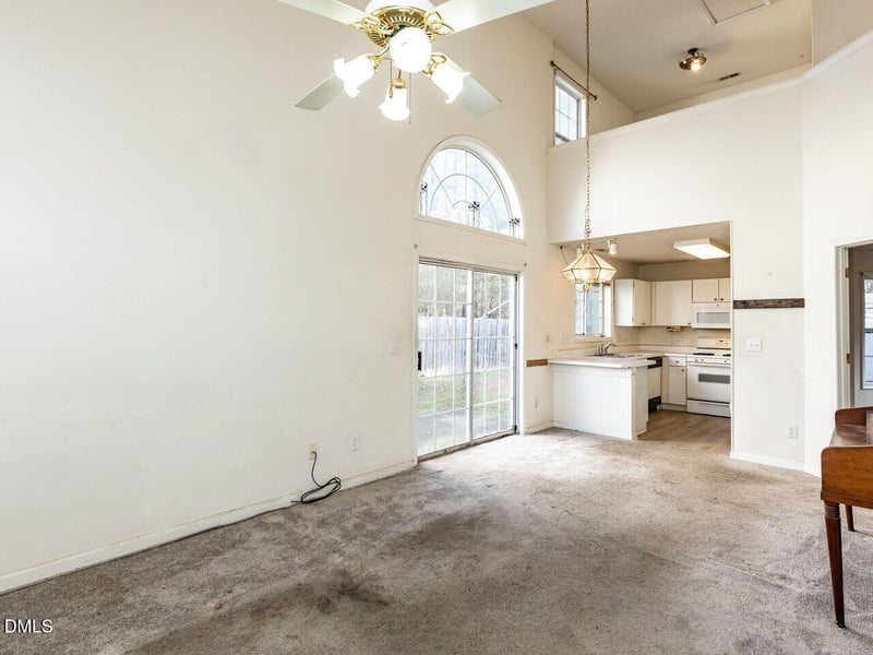 1508 Beacon Village Dr, Raleigh, NC 27604