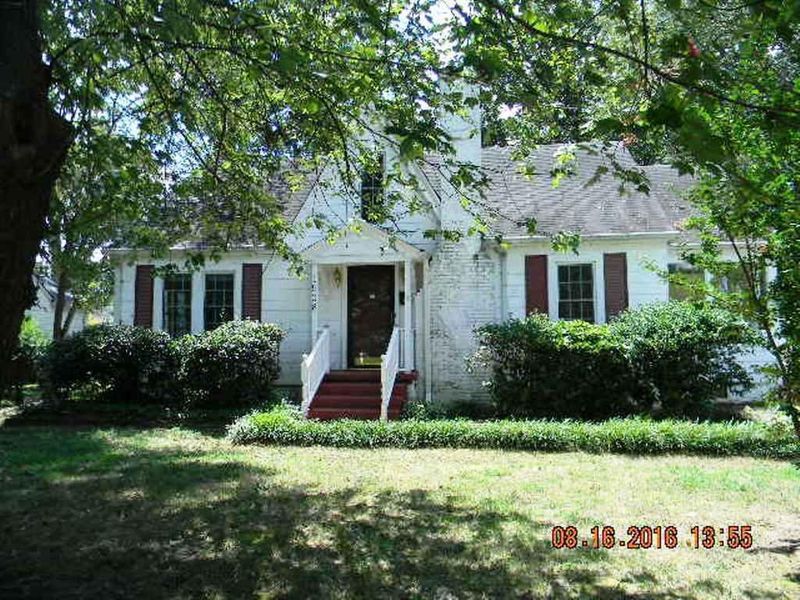 1508 W Davis St, Burlington, NC 27215