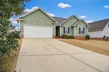 1508 Laurel Oak Dr, Fayetteville, NC 28314