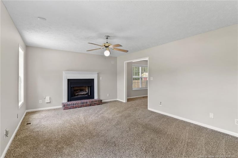 1508 Quail Hollow Dr, Fayetteville, NC 28304
