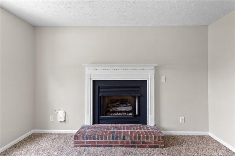 1508 Quail Hollow Dr, Fayetteville, NC 28304