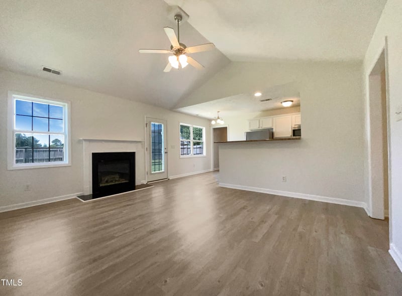1508 Royal Springs St, Fayetteville, NC 28312