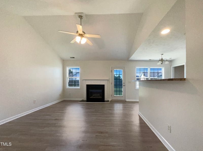 1508 Royal Springs St, Fayetteville, NC 28312