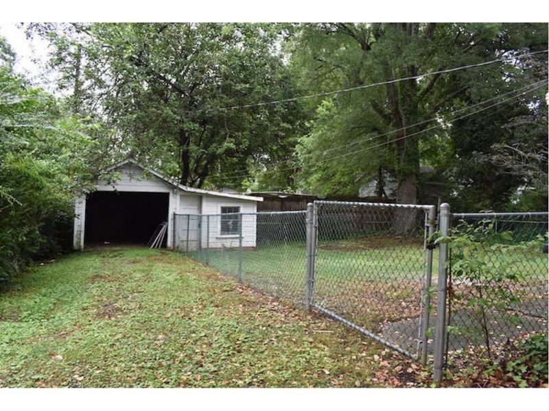 1509 W Davis, Burlington, NC 27215