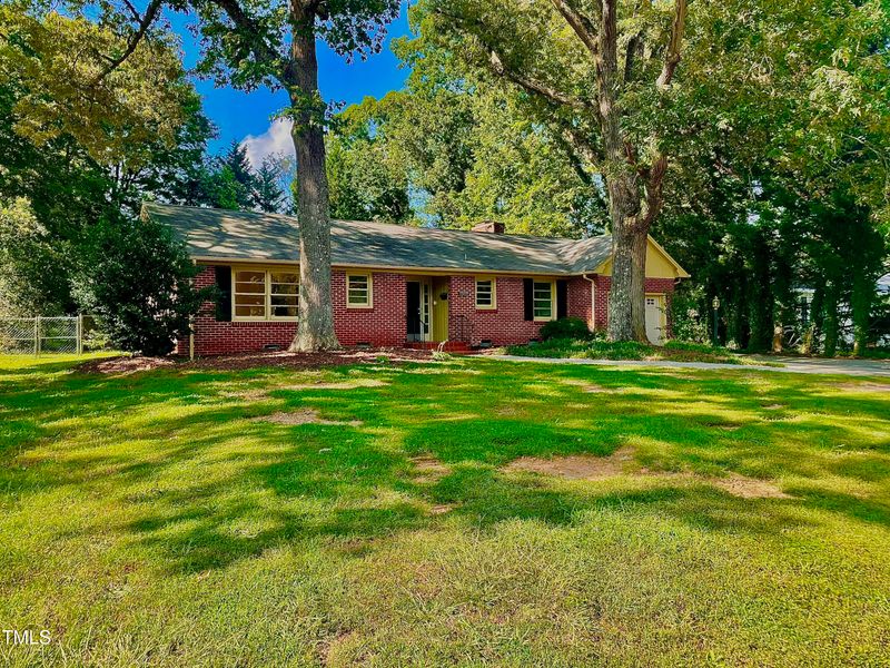 1509 W Front St, Burlington, NC 27215