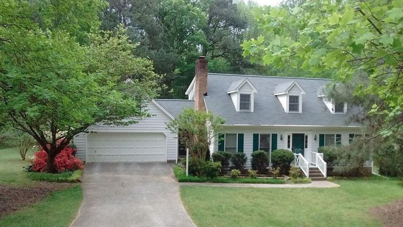 1509 Leanne Ct, Raleigh, NC 27606
