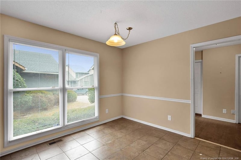 1509 Londonderry Pl, Fayetteville, NC 28303