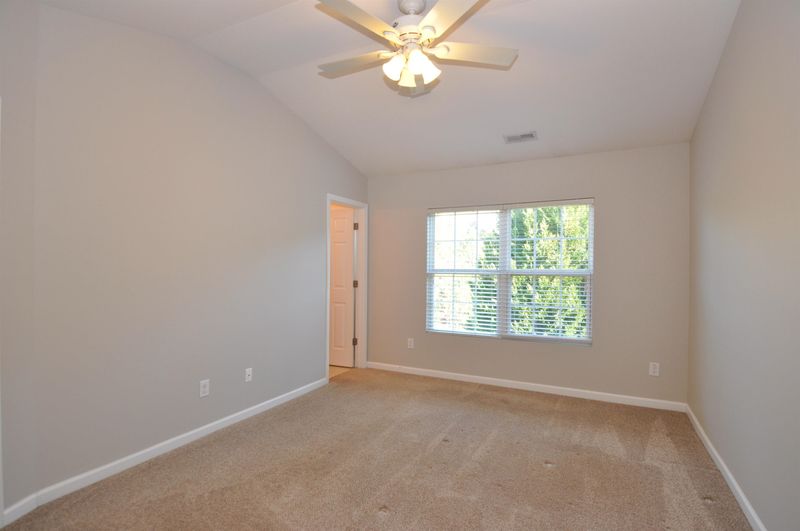 1509 Oxleymare Dr, Raleigh, NC 27610