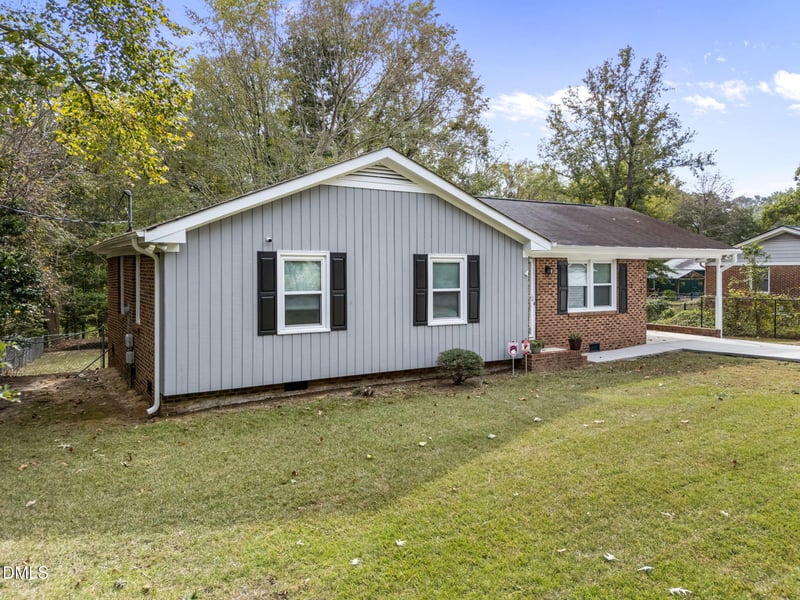 1509 Woodard St, Raleigh, NC 27610