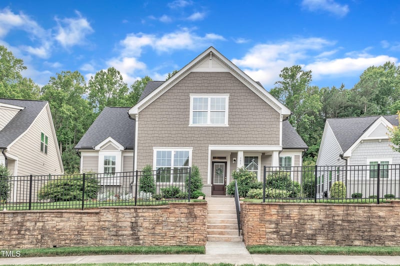 151 Bridge St, Hillsborough, NC 27278