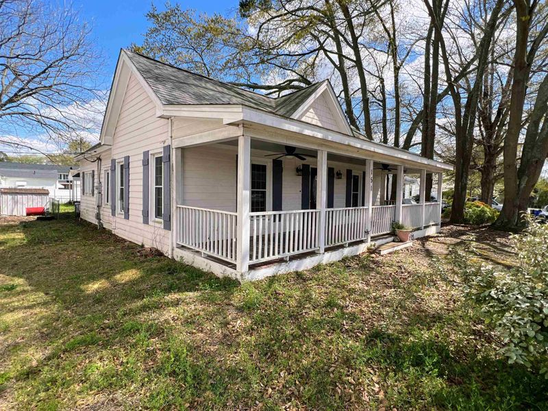 151 S Broad St, Angier, NC 27501