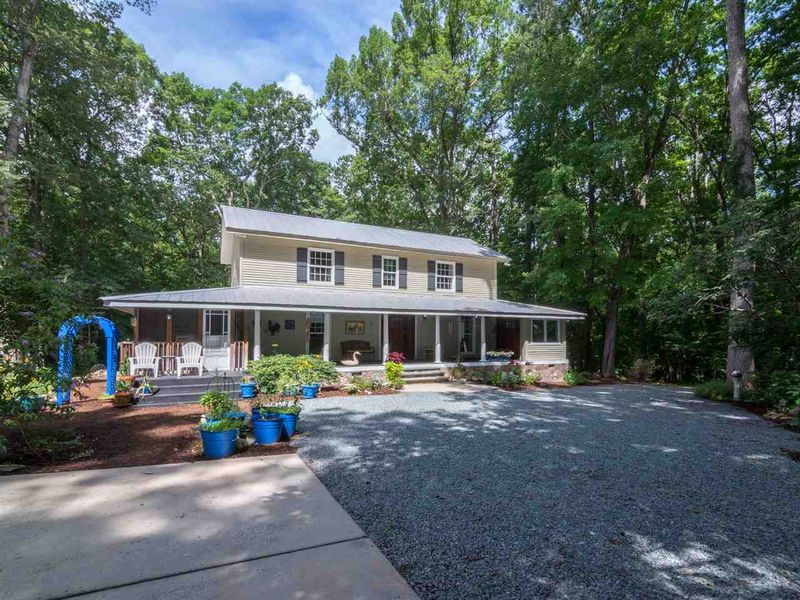 151 Cole Dr, Chapel Hill, NC 27517