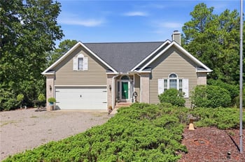 151 Edgemont Ter, Sanford, NC 27332