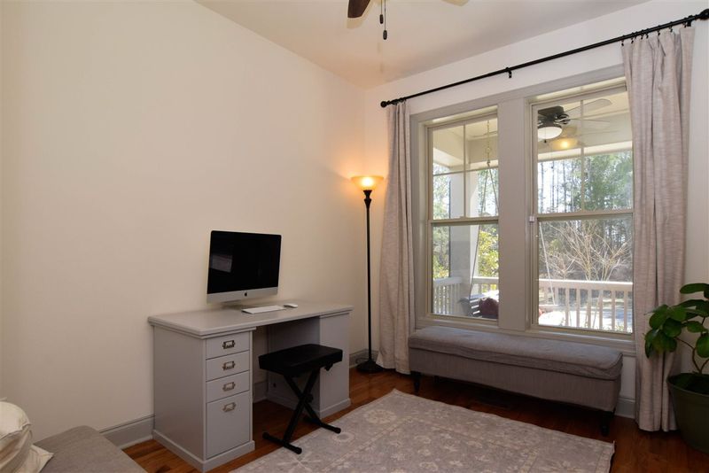 151 Hawk Point Rd, Chapel Hill, NC 27516
