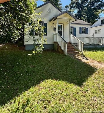 151 Kensington Cir, Fayetteville, NC 28301