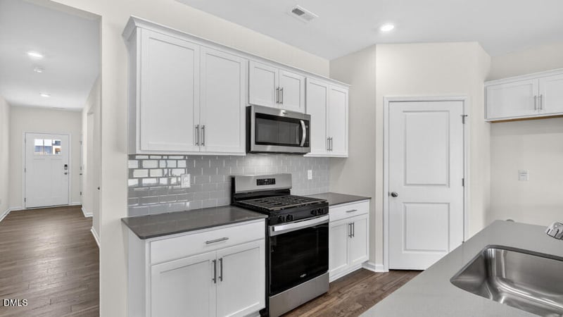 151 Lone Star Dr, Lillington, NC 27546