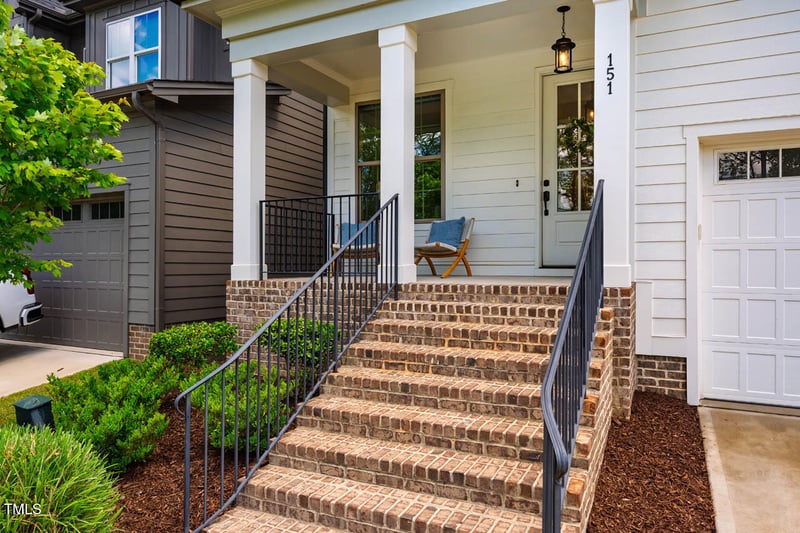151 Monteith Dr, Chapel Hill, NC 27516