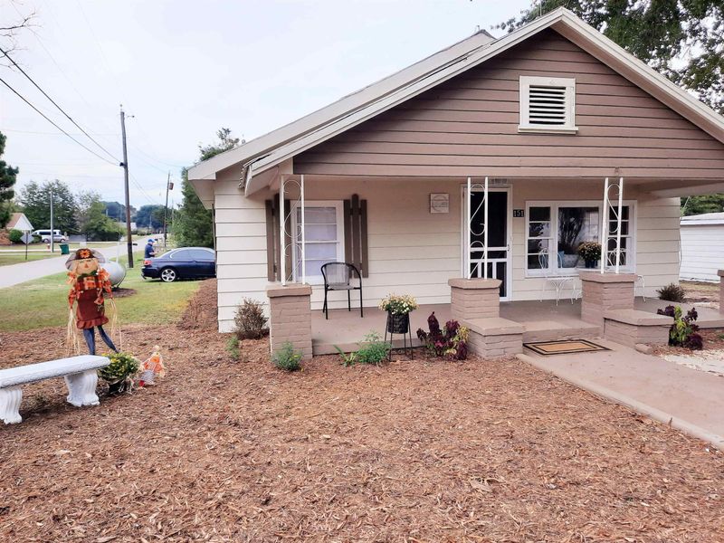151 S Railroad Rd, Coats, NC 27521
