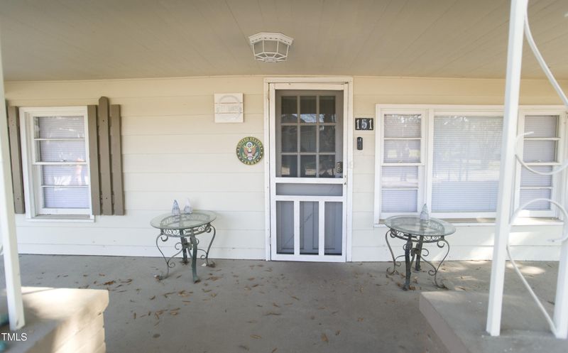 151 S Railroad St, Coats, NC 27521