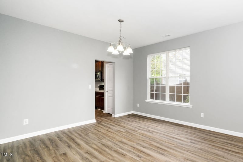 151 Stobhill Ln, Holly Springs, NC 27540