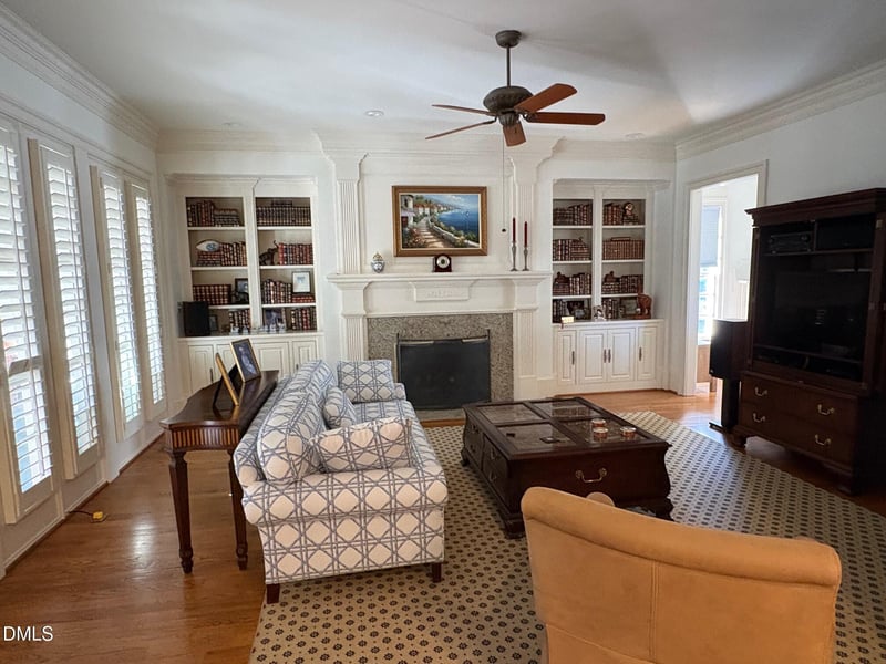 1510 Canterbury Rd, Raleigh, NC 27608