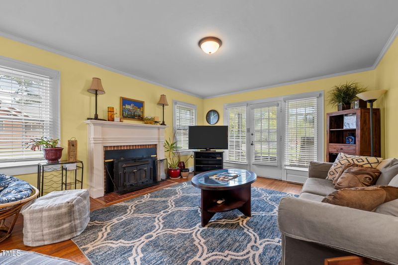 1510 W Davis St, Burlington, NC 27215