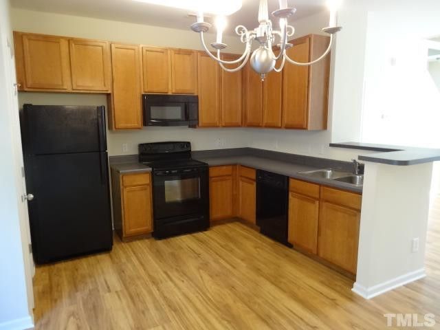 1510 Oxleymare Dr, Raleigh, NC 27610