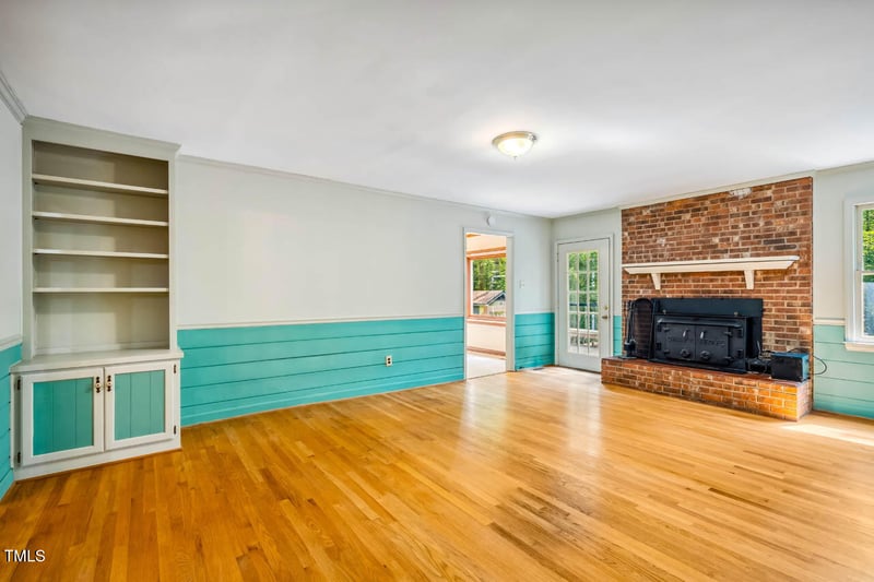1511 Hatch Rd, Chapel Hill, NC 27516
