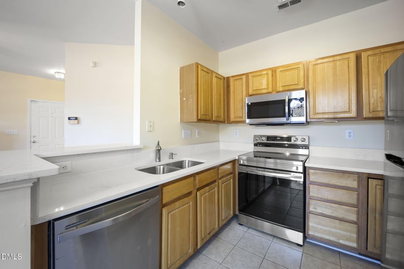 1511 Kudrow Ln, Morrisville, NC 27560