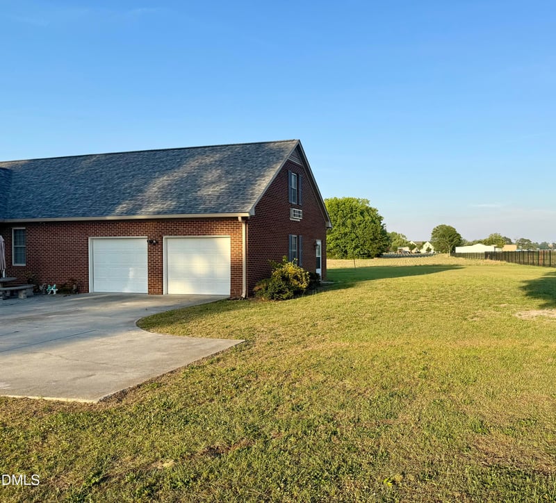 1511 Lane Rd, Dunn, NC 28334