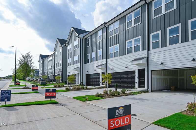 1511 Tamarick Ln, Durham, NC 27703