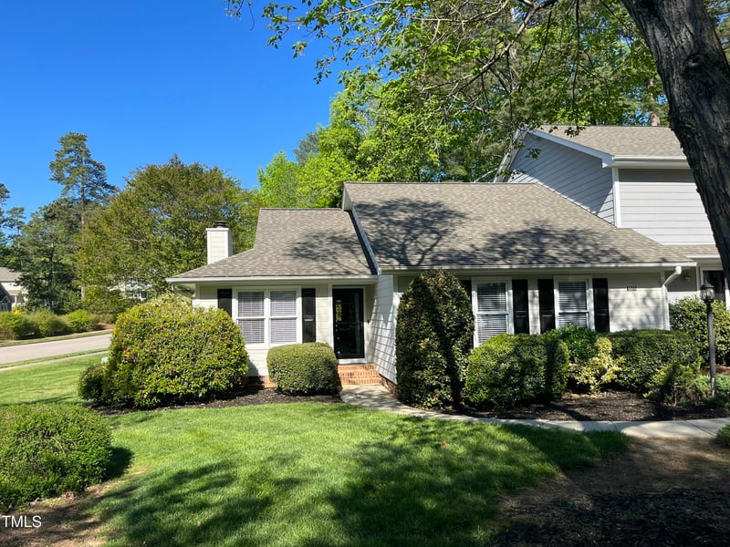 1511 Woodcroft Dr, Raleigh, NC 27609