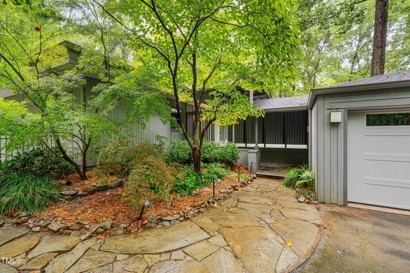 1512 Arboretum Dr, Chapel Hill, NC 27516
