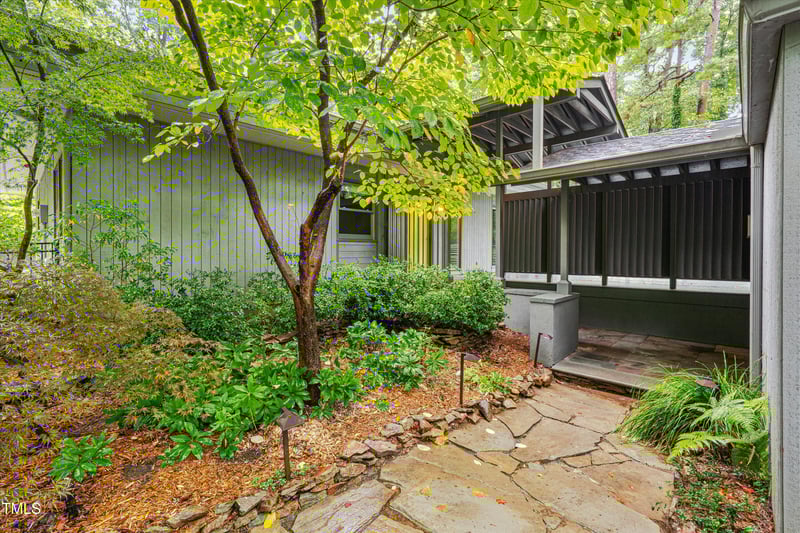 1512 Arboretum Dr, Chapel Hill, NC 27516