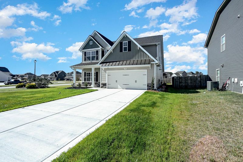 1512 Blue Ribbon Ln, Hope Mills, NC 28348