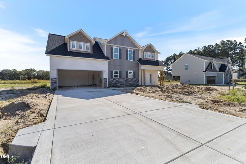 1512 Eastbay Dr, Fayetteville, NC 28312