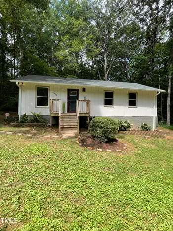 1512 Edwards Dr, Chapel Hill, NC 27516