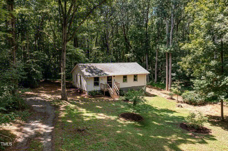 1512 Edwards Dr, Chapel Hill, NC 27516