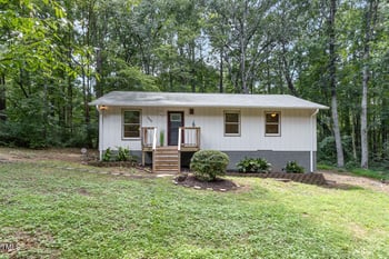 1512 Edwards Dr, Chapel Hill, NC 27516