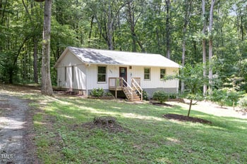 1512 Edwards Dr, Chapel Hill, NC 27516