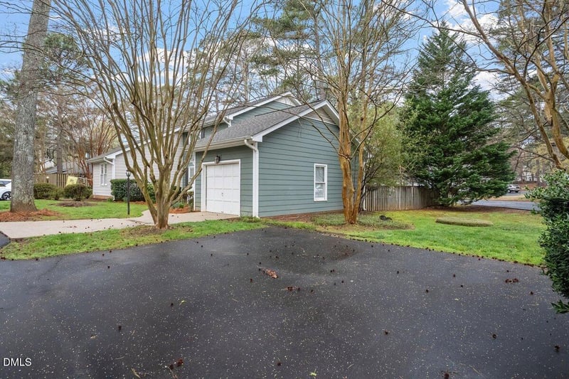 1512 Laureldale Dr, Raleigh, NC 27609