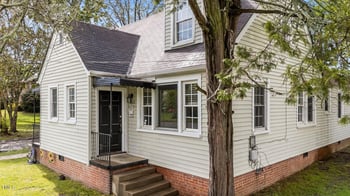 1512 Oxford Rd, Henderson, NC 27536