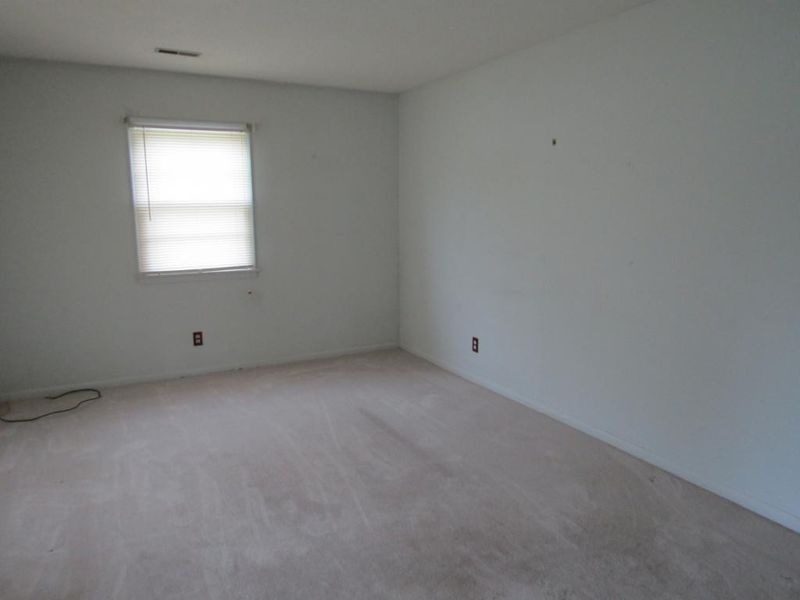1512 Rogers Rd, Graham, NC 27253
