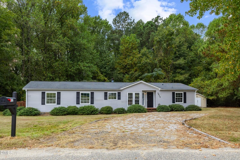 1512 Willow Downs Cir, Willow Springs, NC 27592